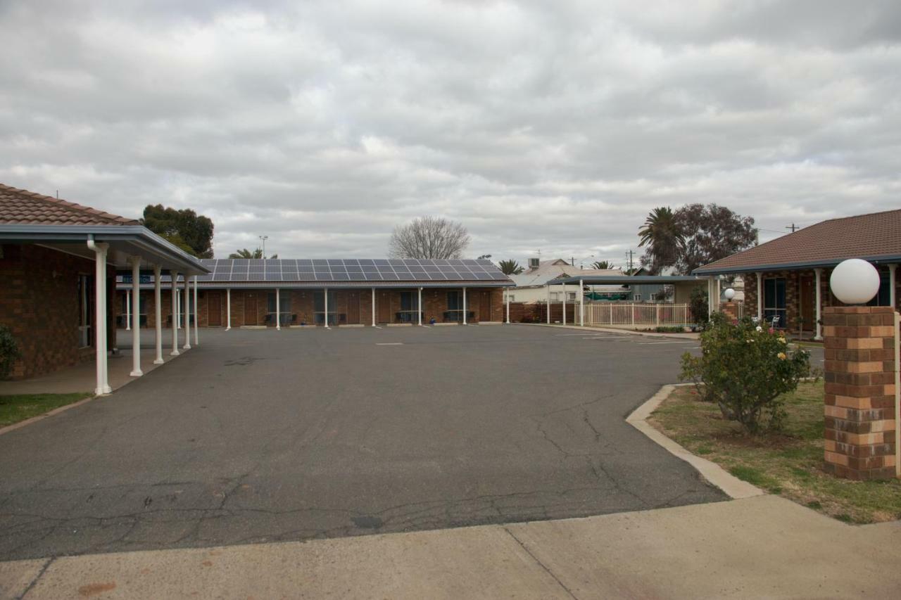 Highway Inn Motel Hay Esterno foto